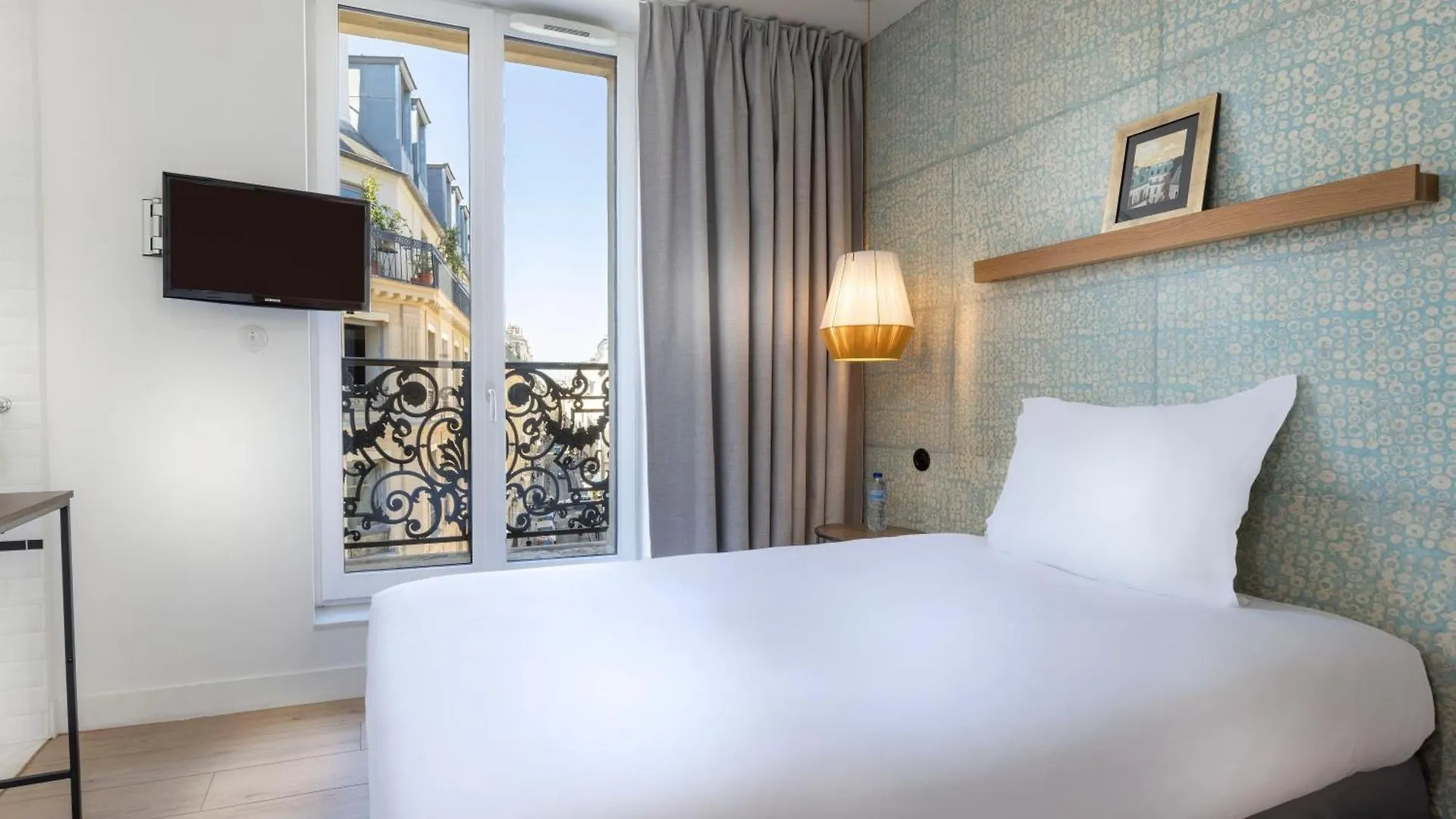***  Hotel Emile Le Marais Paris France